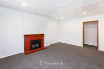 16 Hazel Street, Ebdentown