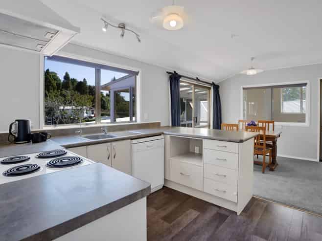 87 Heta Road, Highlands Park