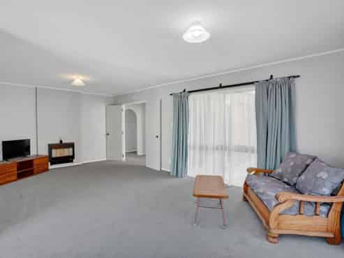 87 Heta Road, Highlands Park