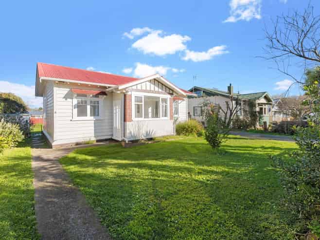 8 Princes Street, Pukekohe