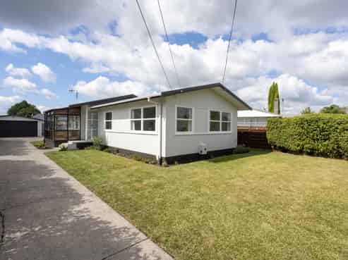 46 Betley Crescent, Fairview Downs