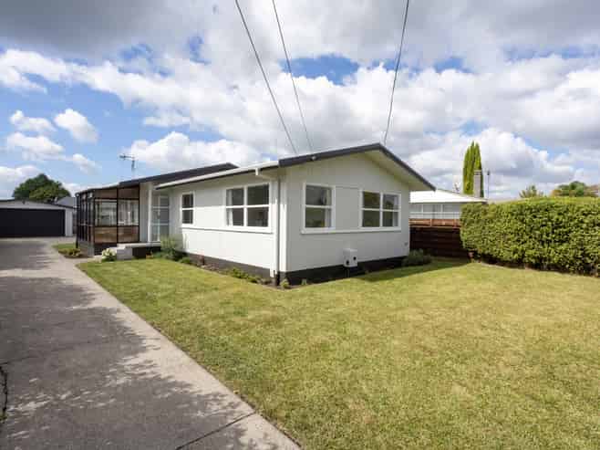 46 Betley Crescent, Fairview Downs