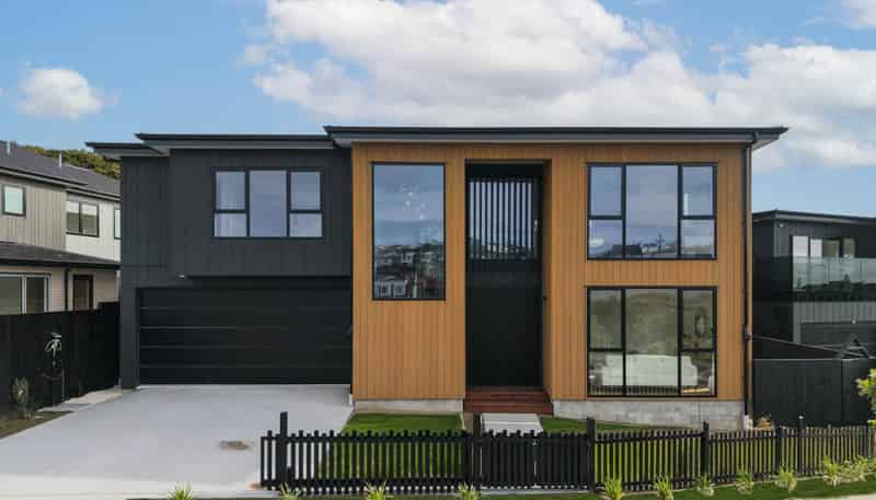 22 Streamview Way, Long Bay