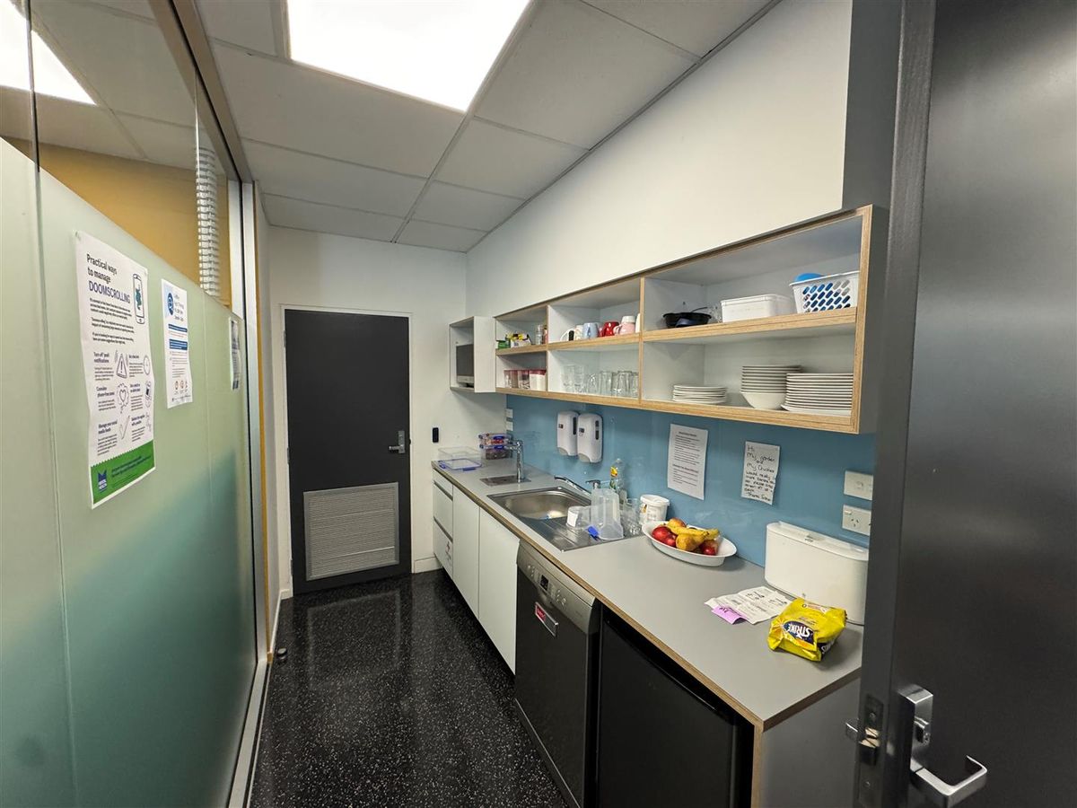 High Quality Turnkey Office - Mehr