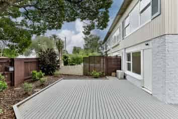 1/67 Vauxhall Road, Devonport