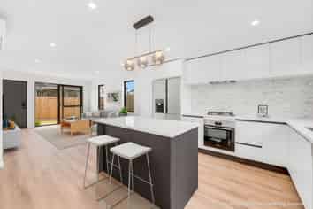 658C Te Atatu Road, Te Atatu Peninsula