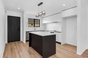 658B Te Atatu Road, Te Atatu Peninsula