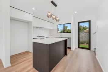 658B & C Te Atatu Road, Te Atatu Peninsula