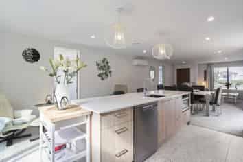 15 Eminence Drive, Northwood