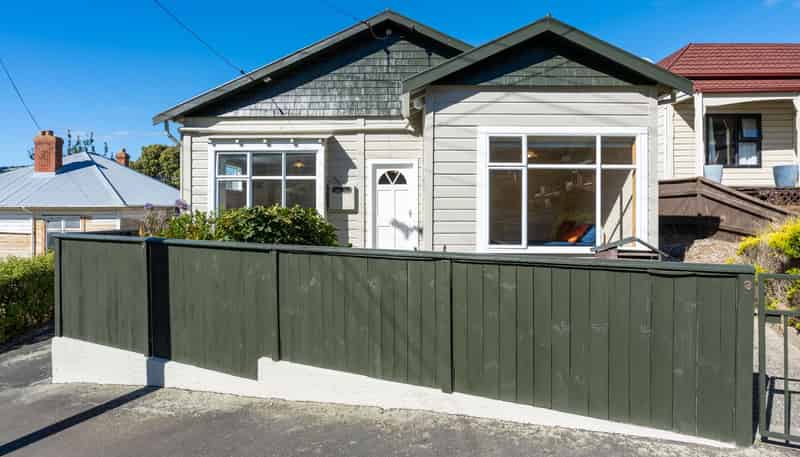 3 Athol Place, RAVENSBOURNE