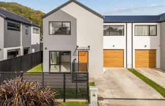  8 Desert Gold Lane, Wallaceville