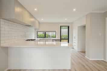  8 Desert Gold Lane, Wallaceville