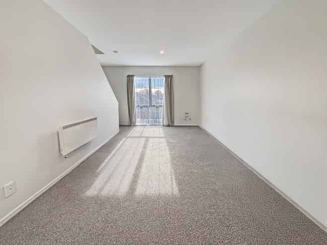 3/611 Madras Street , Saint Albans