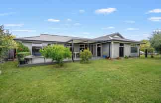 5 Begley Place, Frimley