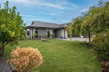 5 Begley Place, Frimley