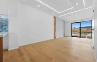 Unit 7/85 Otuwairoa Esplanade, Papakura