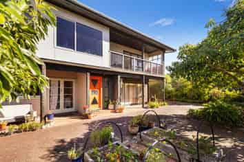 102 Trewavas Street, Motueka