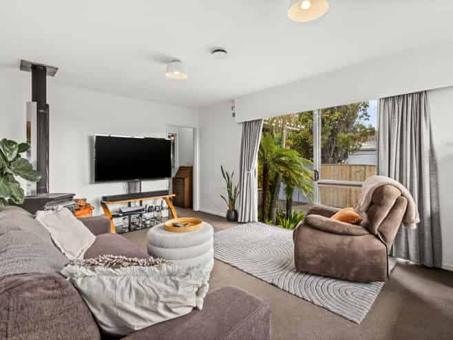 56 Wynyard Crescent, Tamatea