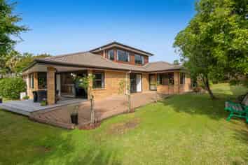 9 Thornbill Rise, Unsworth Heights