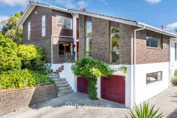 12 Dunns Street, Silverstream