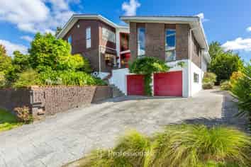 12 Dunns Street, Silverstream