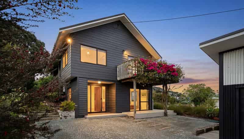 29 Grand View Road, Leigh