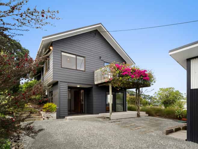 29 Grand View Road, Leigh