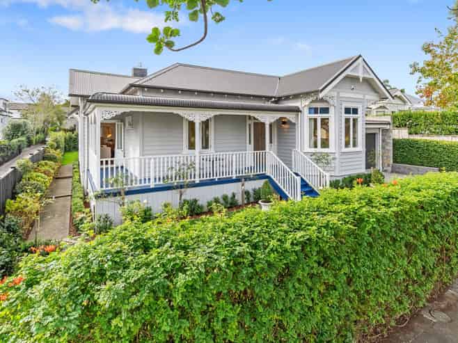 2 Pukenui Road, Epsom