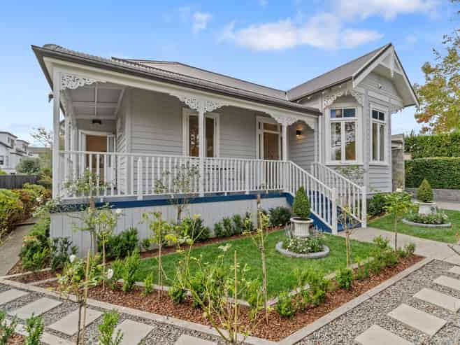 2 Pukenui Road, Epsom
