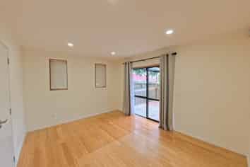 2/ Dominion Road, Mount Eden