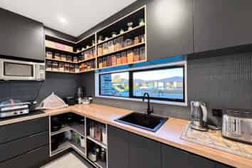 22 Verdeco Boulevard, Lincoln