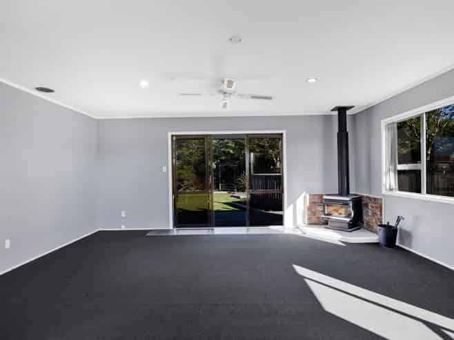 7 Swansea Road, Stratford