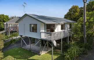 16 Noeleen Street, Glenfield