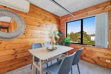 16 Noeleen Street, Glenfield