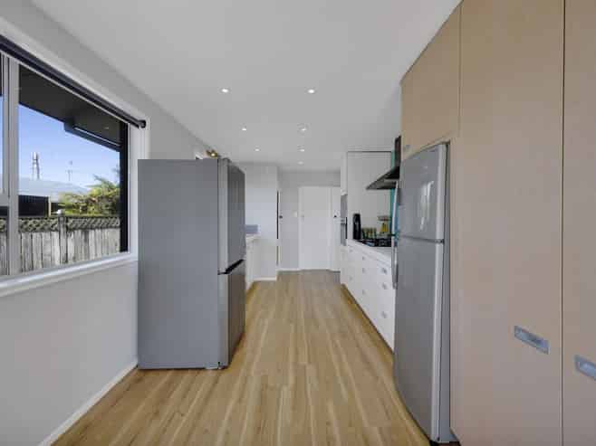 54 Cressida Avenue, Stratford