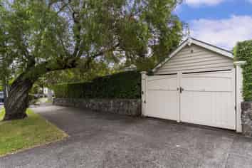 35 Grange Road , Mount Eden