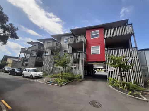 3/221-223 Dairy Flat Highway, Albany