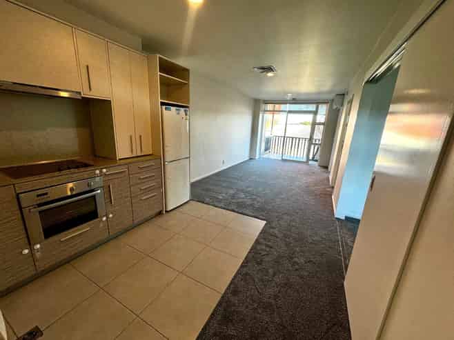 3/221-223 Dairy Flat Highway, Albany