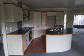 24 Oaklands Drive, Cambridge