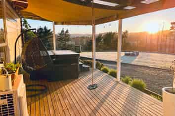 306 West Coast Road, Makarau