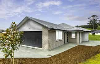 11 Ella Anne Cres, Warkworth