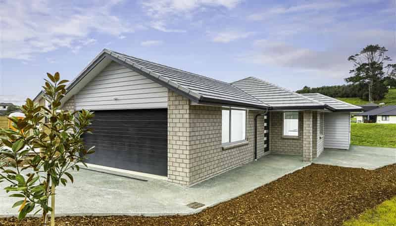 11 Ella Anne Cres, Warkworth