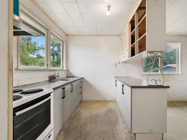 30 Ewert Street, Fordlands