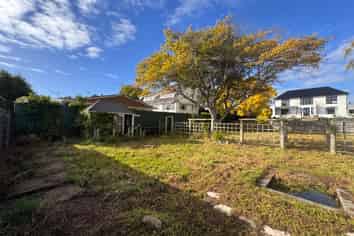 12 Albert Street, Gladstone