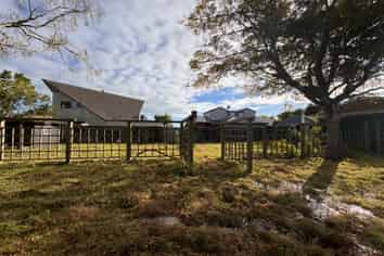 12 Albert Street, Gladstone