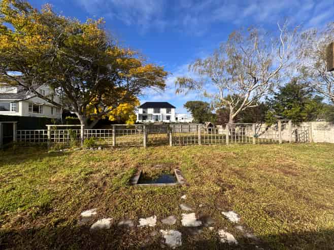 12 Albert Street, Gladstone