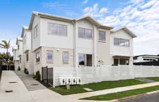 6A-D Jane Gifford Place, Half Moon Bay