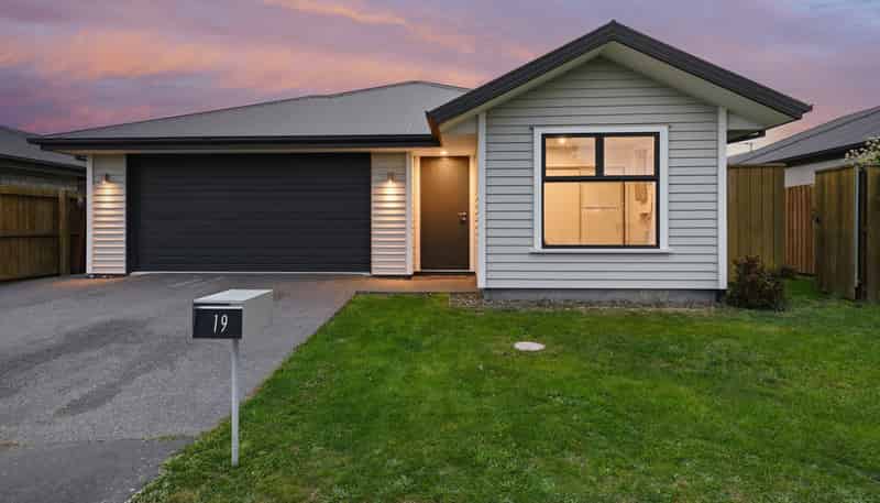 19 William Nicholls Drive, Belfast