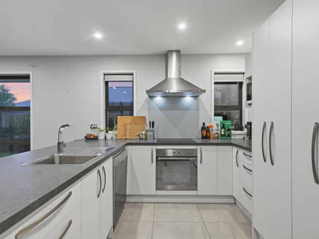 19 William Nicholls Drive, Belfast