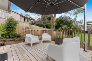 2/58 Botany Road, Botany Downs